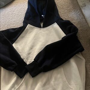 Amazon Black and White Women's Hoodie Sweater
